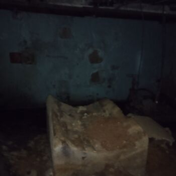 Opuštěná škola / internát