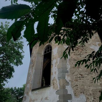 Verlassene Kirche II.