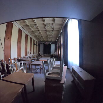 Zu einem Hotel umgebautes Schloss Zu einem Hotel umgebautes Schloss