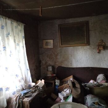 Das Haus, in dem alles hinterlassen wurde Das Haus, in dem alles hinterlassen wurde