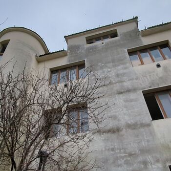 Villa where even the homeless are afraid