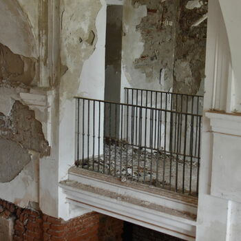 balcony architecture