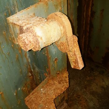 Verbindungselement Mauer alt Verbindungselement Mauer alt