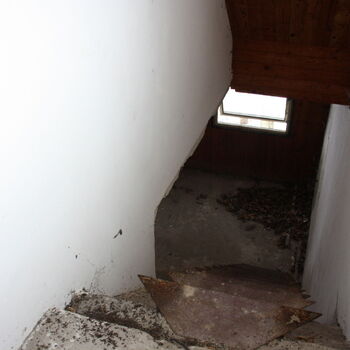 What is this place? An abandoned hotel?