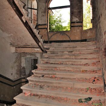 Remembering Elias before the fire