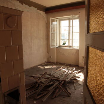 Saxon apartment house Saxon apartment house