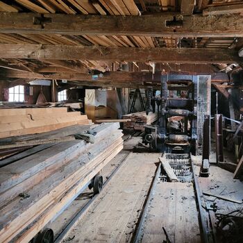 Eine geschäftige Mühle Eine geschäftige Mühle