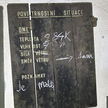 Unterirdische Abdeckung (-50m)