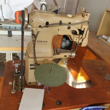 šicí stroj domácí spotřebiče textilní stroje zařízení stroj zařízení výrobky dlouhodobé spotřeby