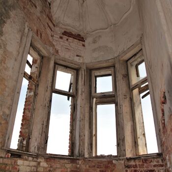 Remembering Elias before the fire