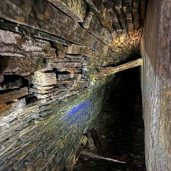 Verlassenes Bergwerk Verlassenes Bergwerk
