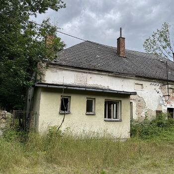 Abandoned Farmer's house