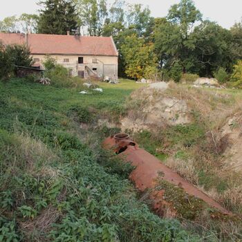 Farmyard with granary and mill ruins 2023 Farmyard with granary and mill ruins 2023