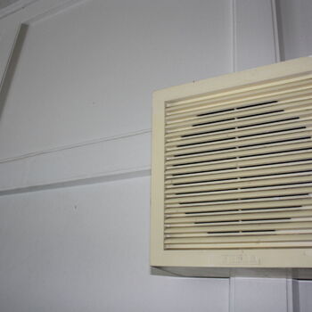 Proč to tu nechali? Opuštěné ředitelství