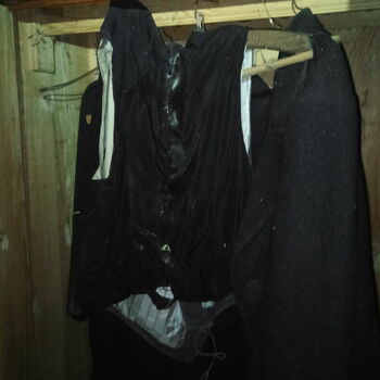 oblek oděv oblečení krytí