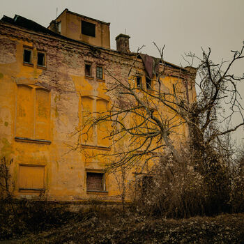Brewery with underground factory