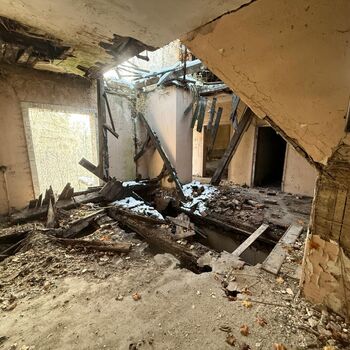 Palác u tlustého pána & přilehlý kolchoz