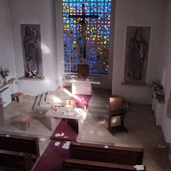 Verlassenes Waisenhaus 🧸⛪🖤