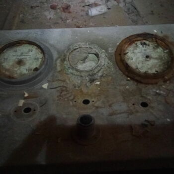 fastener restraint device nut and bolt seal