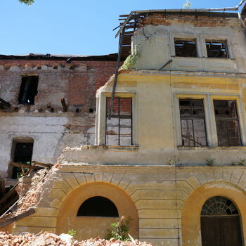 facade architecture building house old