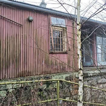 Co to bylo? Tábor nebo lovecký zámeček...