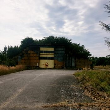 struktura stodola budova chýše dům