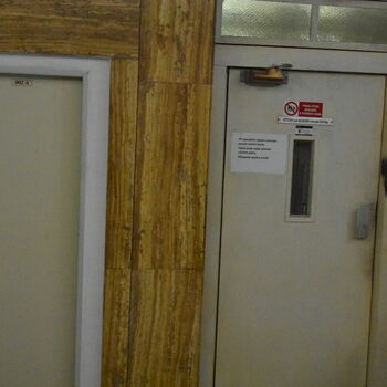 Výtah zdvihací zařízení zařízení dveře