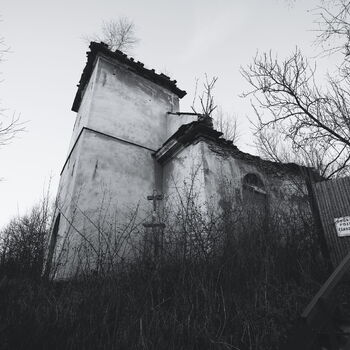 die eingestürzte Kapelle