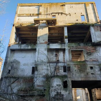 včelín přístřešek budova přístavby Architektura