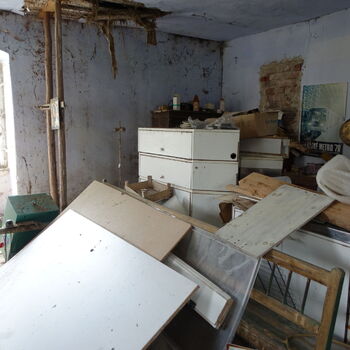 Chaloupka u skleněného ÚDU