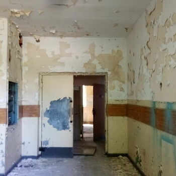 cell old wall architecture prison building door