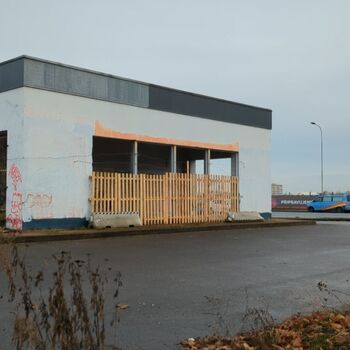 Gas station that ran out of fuel