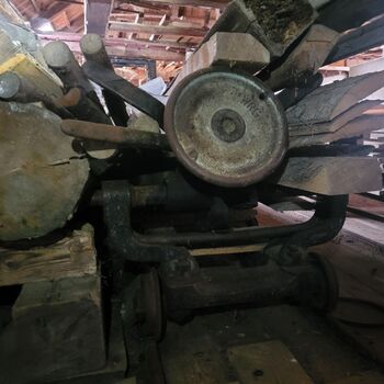 Eine geschäftige Mühle Eine geschäftige Mühle