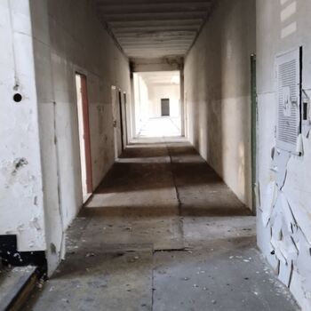 Opuštěná dílna Liaz