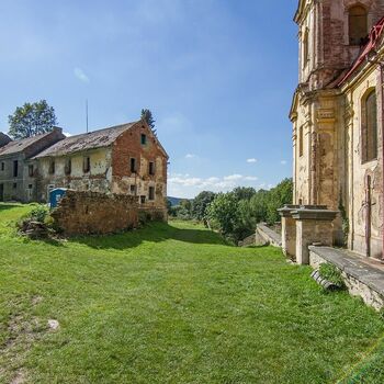 hrad klášter palác budova Architektura opevnění Rezidence dům náboženské bydliště hrad klášter palác budova Architektura opevnění Rezidence dům náboženské bydliště
