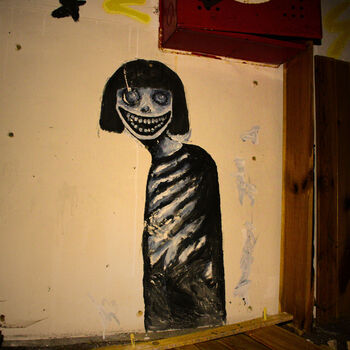 🏕️ Tábor, kde kdysi trávily léto stovky dětí… dnes ho pohlcuje ticho a příroda