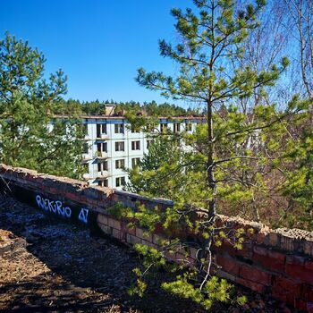 Verlassene sowjetische Wohnsiedlung Verlassene sowjetische Wohnsiedlung