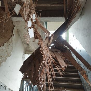 Opuštěná škola / internát