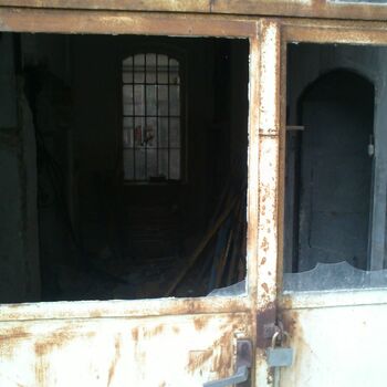 staré dveře Architektura Buňka ostění zeď