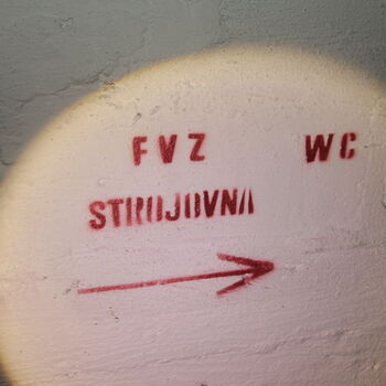 Kryt CO under the mound