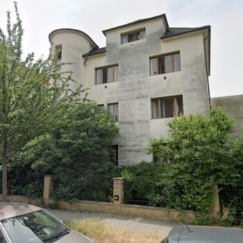 Villa where even the homeless are afraid