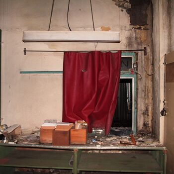 Mechanical testing room