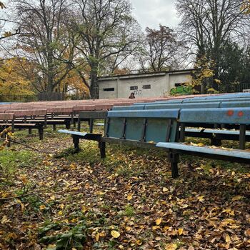 ᴀʙᴀɴᴅᴏɴᴇᴅ ꜱᴜᴍᴍᴇʀ ᴄɪɴᴇᴍᴀ