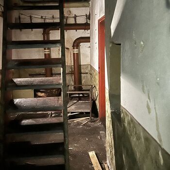 🔍 Funkübertragungszentrum 🔍 Funkübertragungszentrum