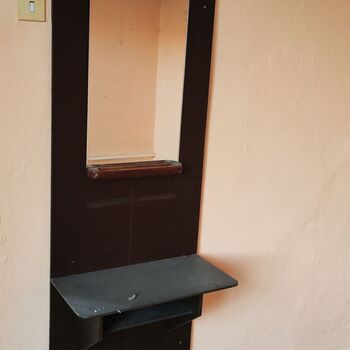 Abandoned farm building_2025