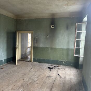 Eine weitere verlassene Burg.