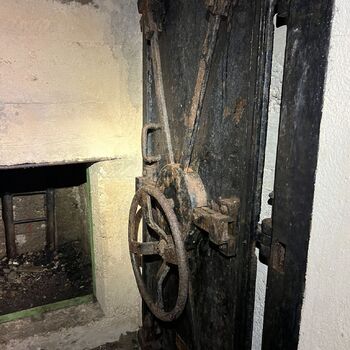 Podzemní velitelské stanoviště, ostrov Vis 2024