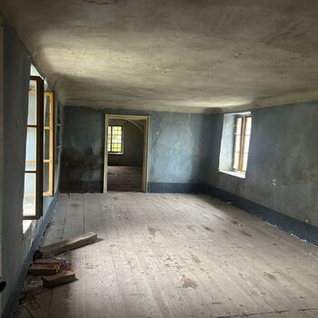 Eine weitere verlassene Burg.