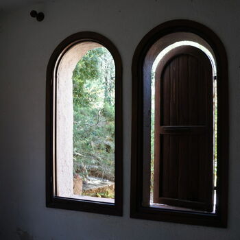 okno rámec staré zeď Architektura