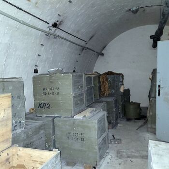 Už se setmělo venku je úplněk.